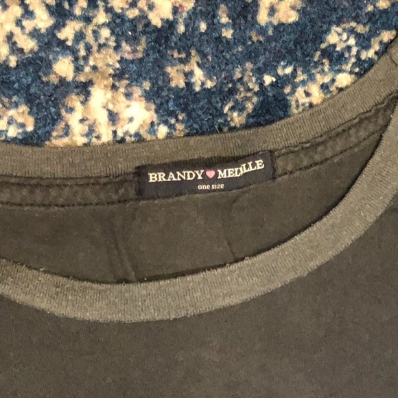 🥳🥳HP🥳🥳Brandy Melville Cut Off Cropped Tank - Picture 2 of 4